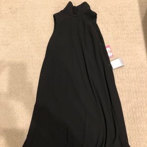 Vince Comuto. Size S. Never worn!